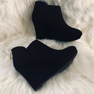 Size:10 Platform Ankle Bootie